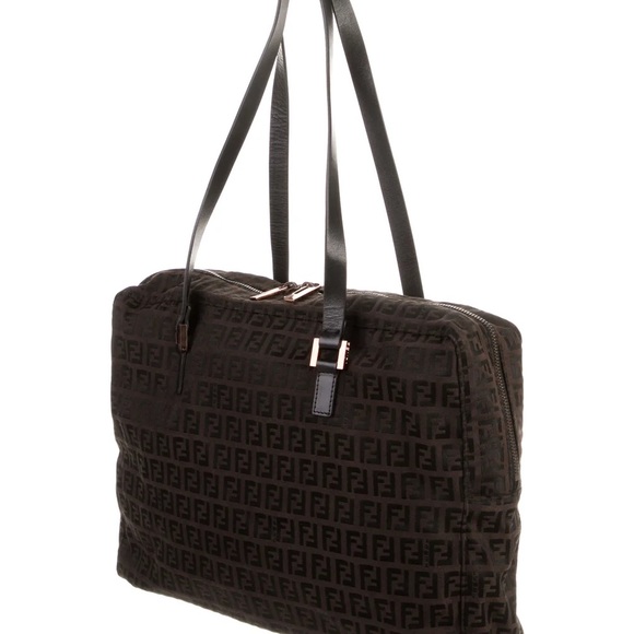 💎  Fendi ZUCCHINO Duffle BAG 👜 - Picture 2 of 9